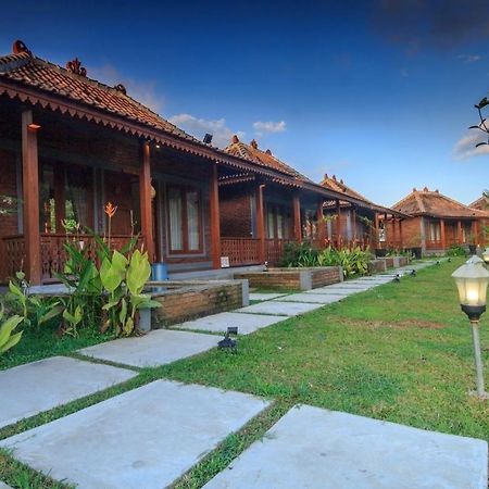 Balkondes Majaksingi Jasamarga Magelang Exterior foto